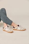 Zapatilla combinada rayas burdeos crudo