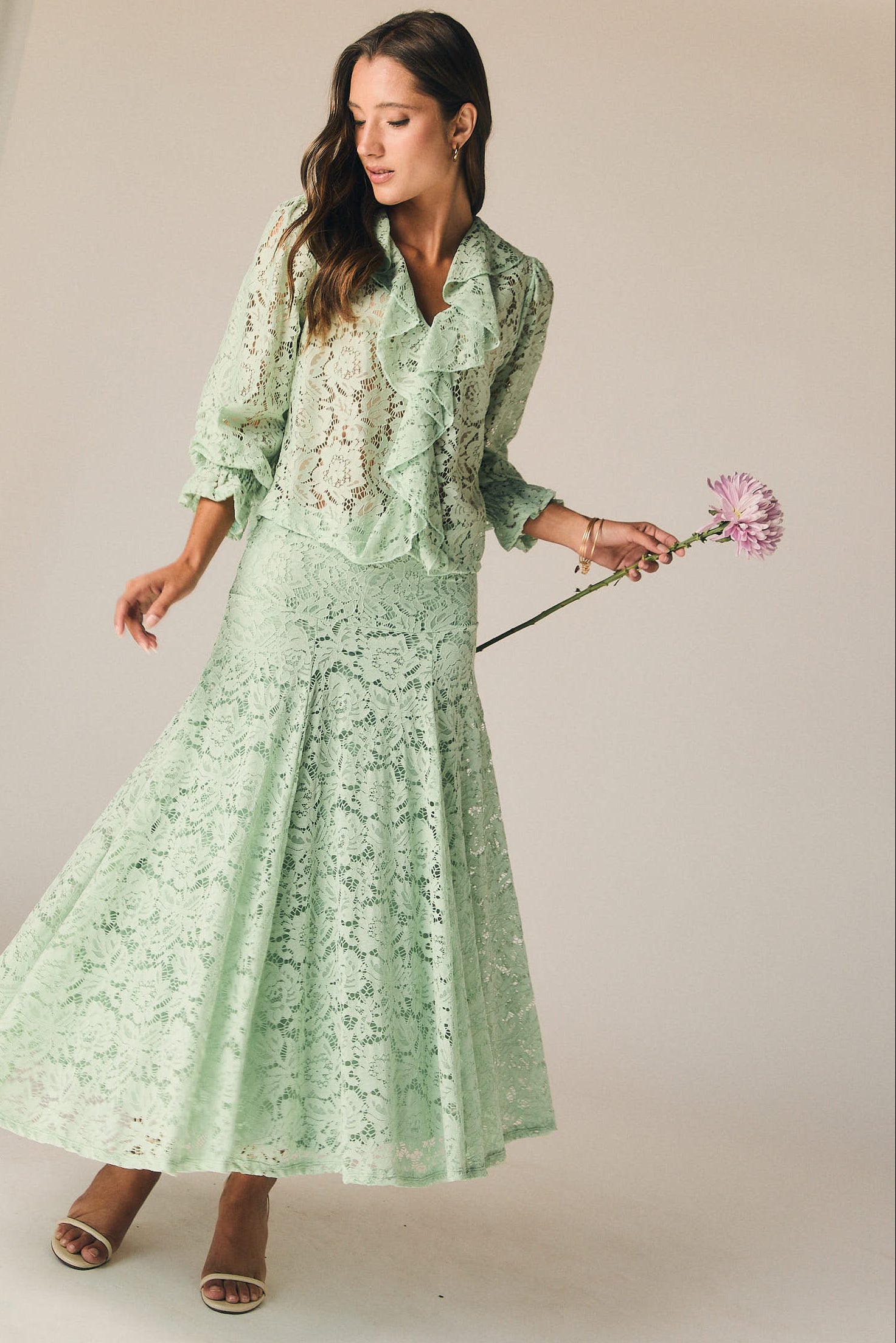 Falda midi encaje vuelo verde