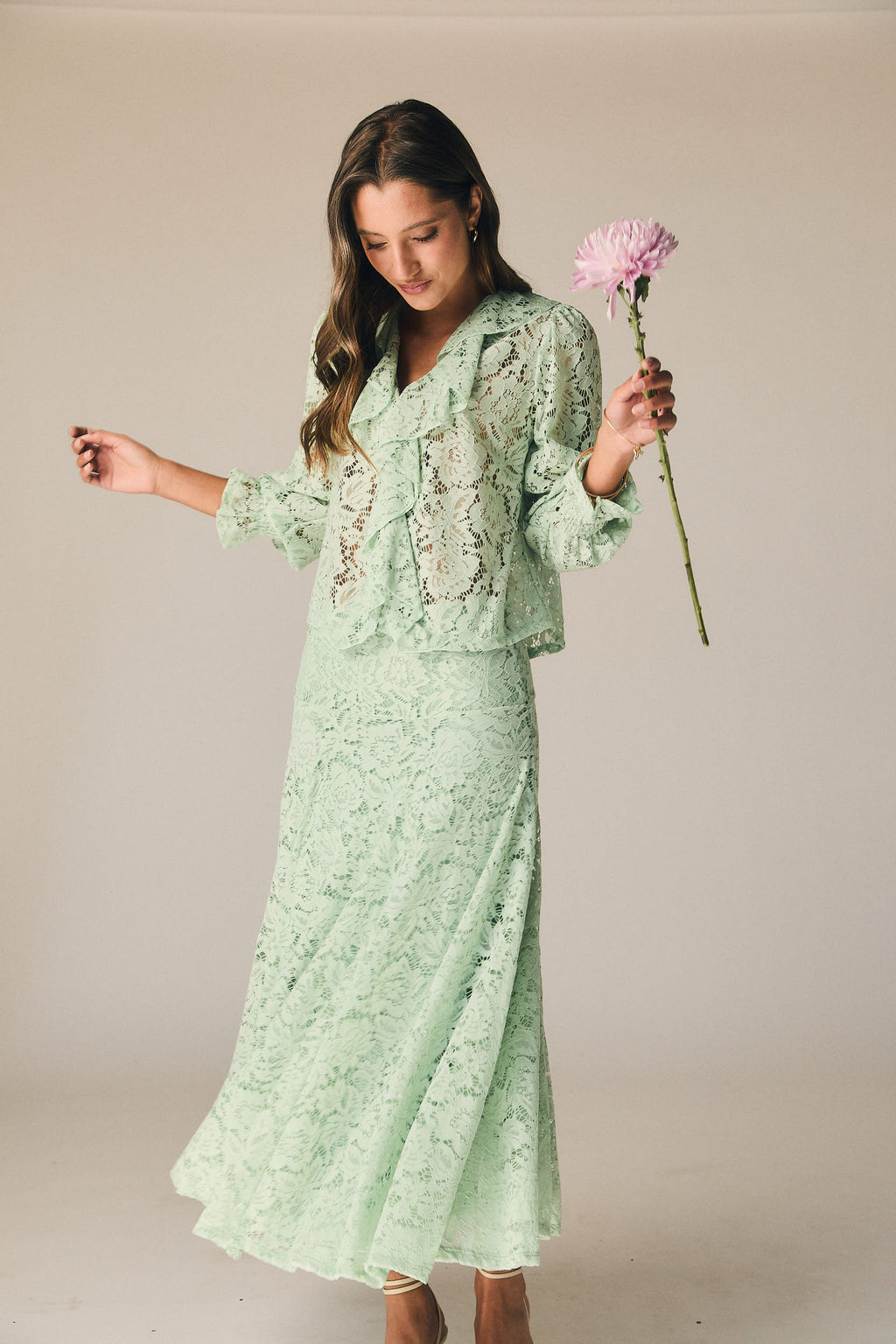Falda midi encaje vuelo verde