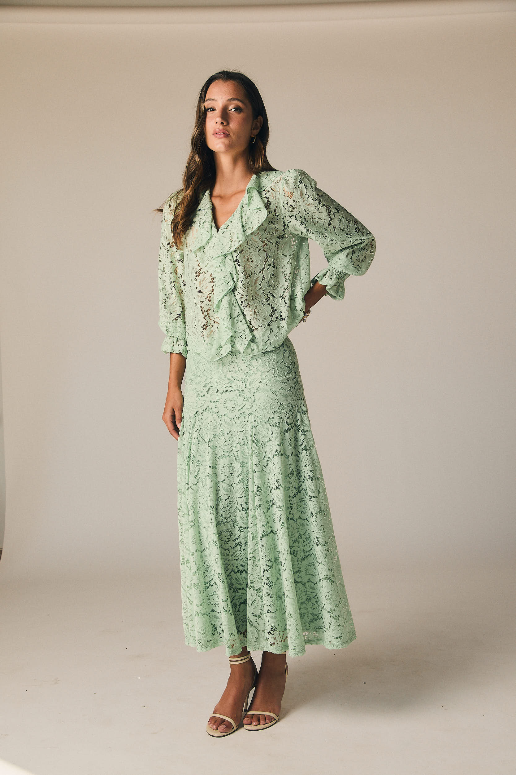 Falda midi encaje vuelo verde