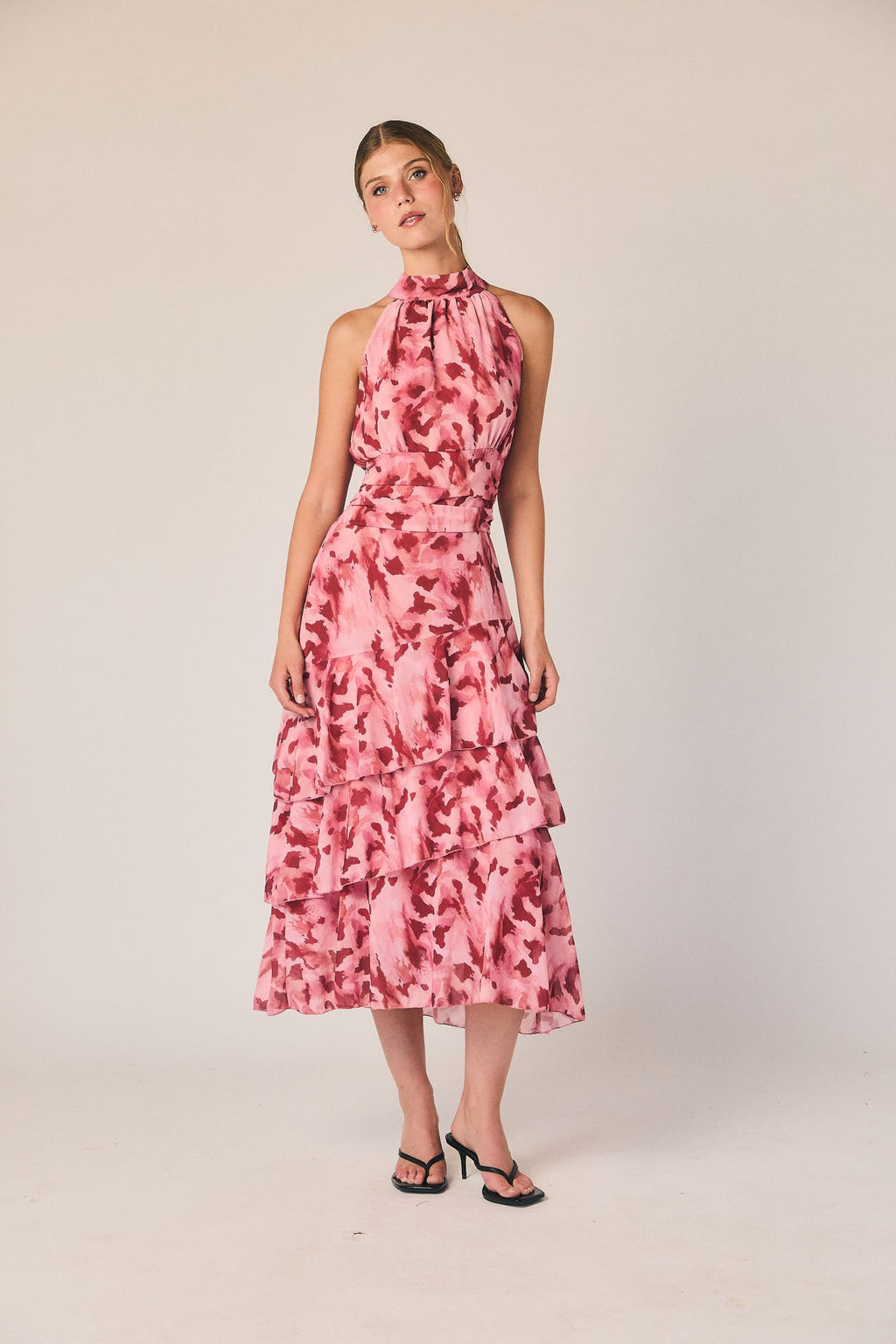 Vestido halter estampado acuarela rosa