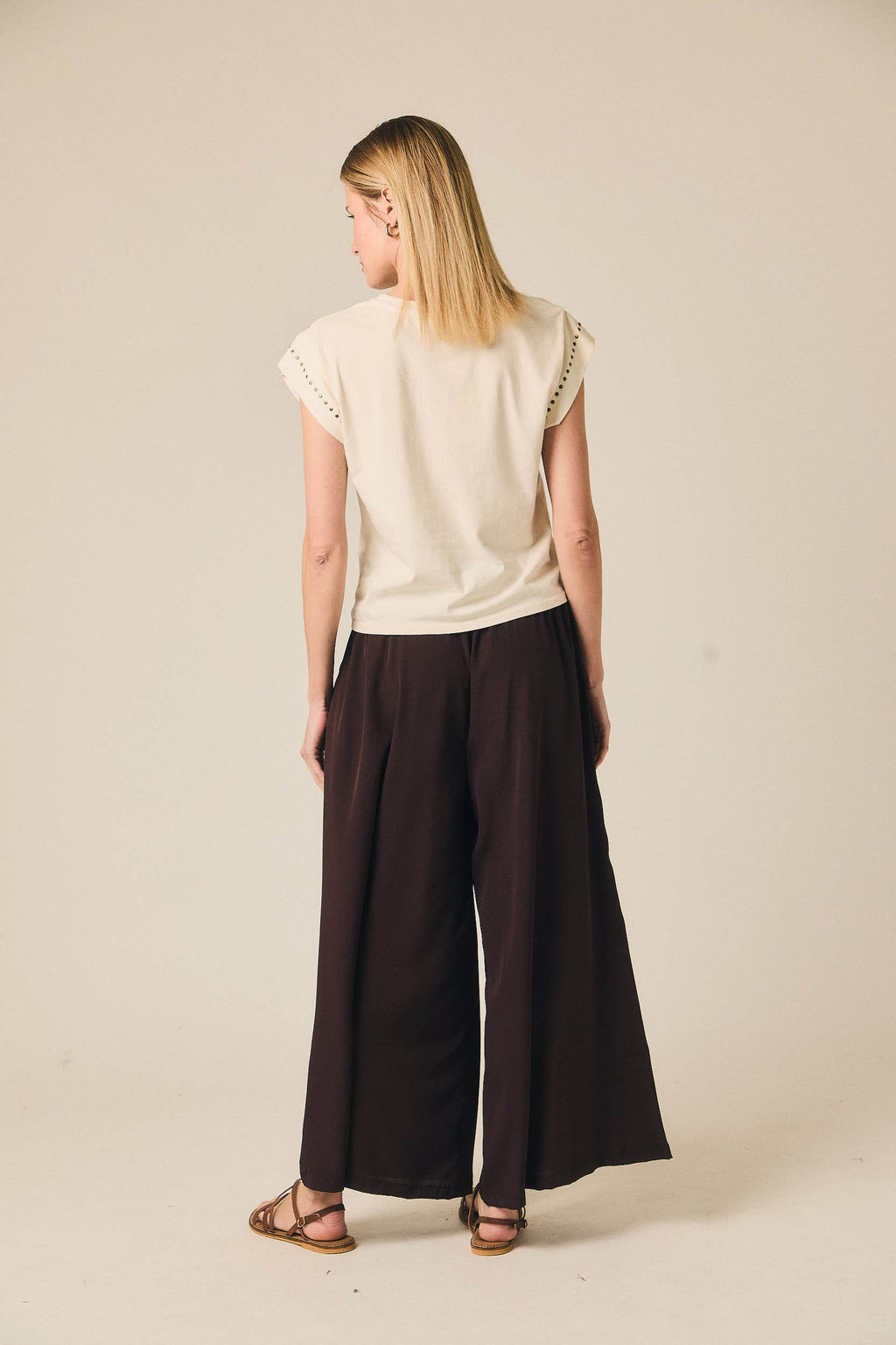 Pantalón ancho marrón chocolate