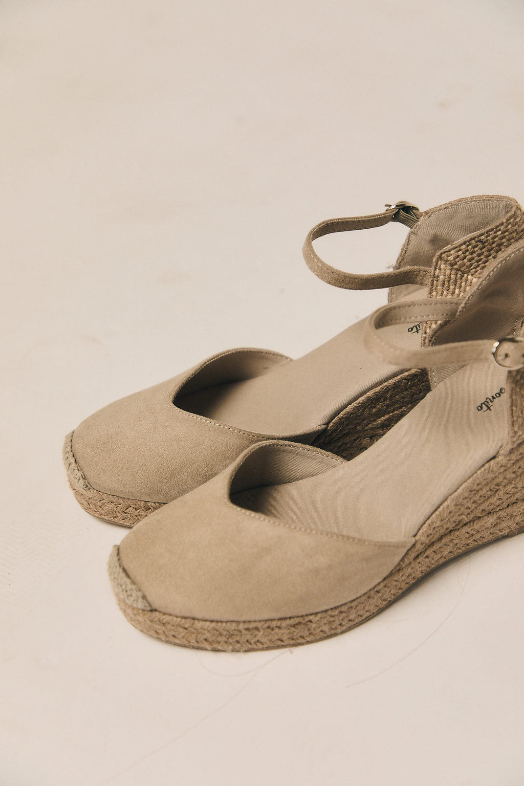 Cuña valenciana beige