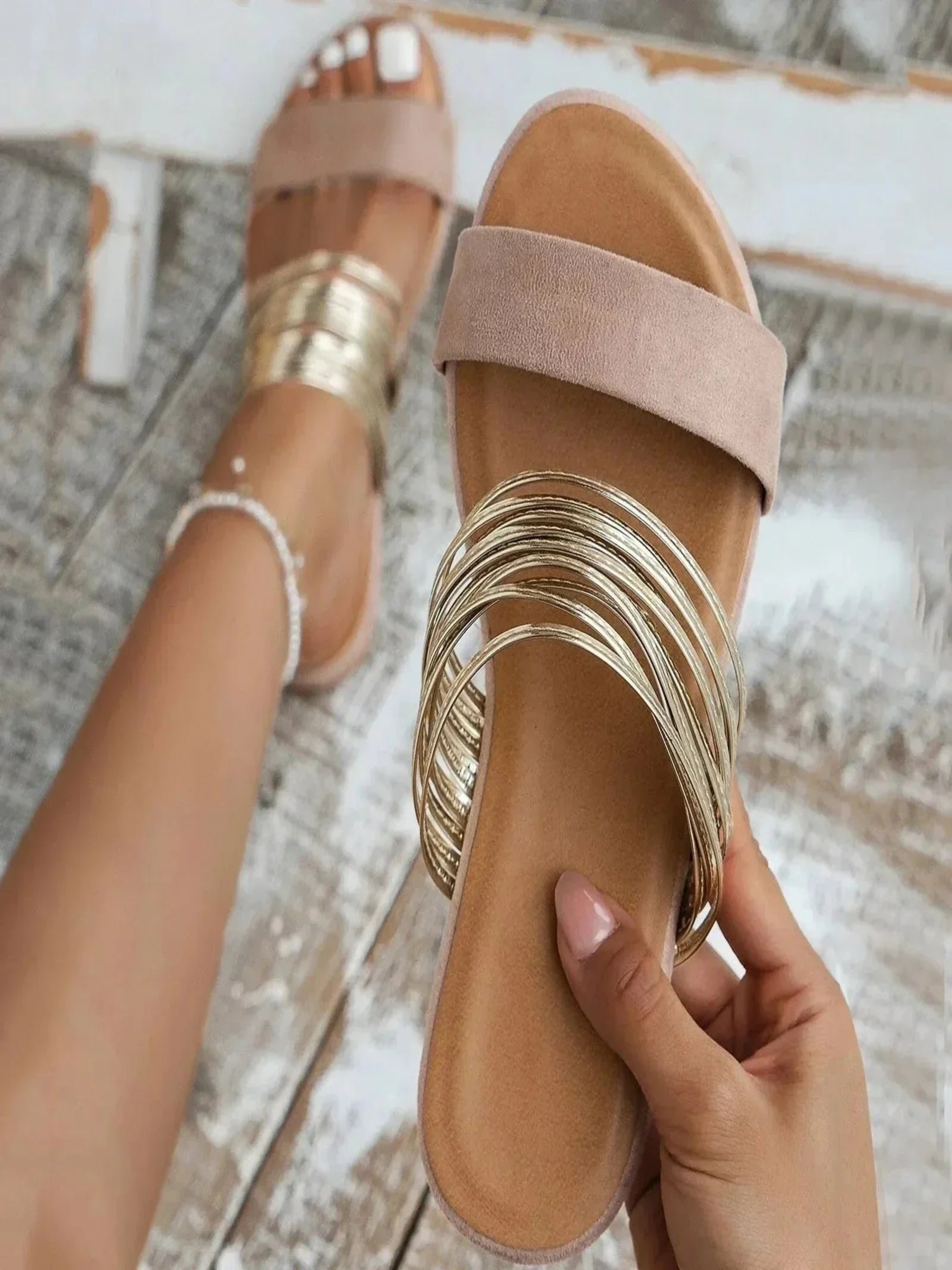 Esther | Sandalias Planas con Tiras Cruzadas Mujer