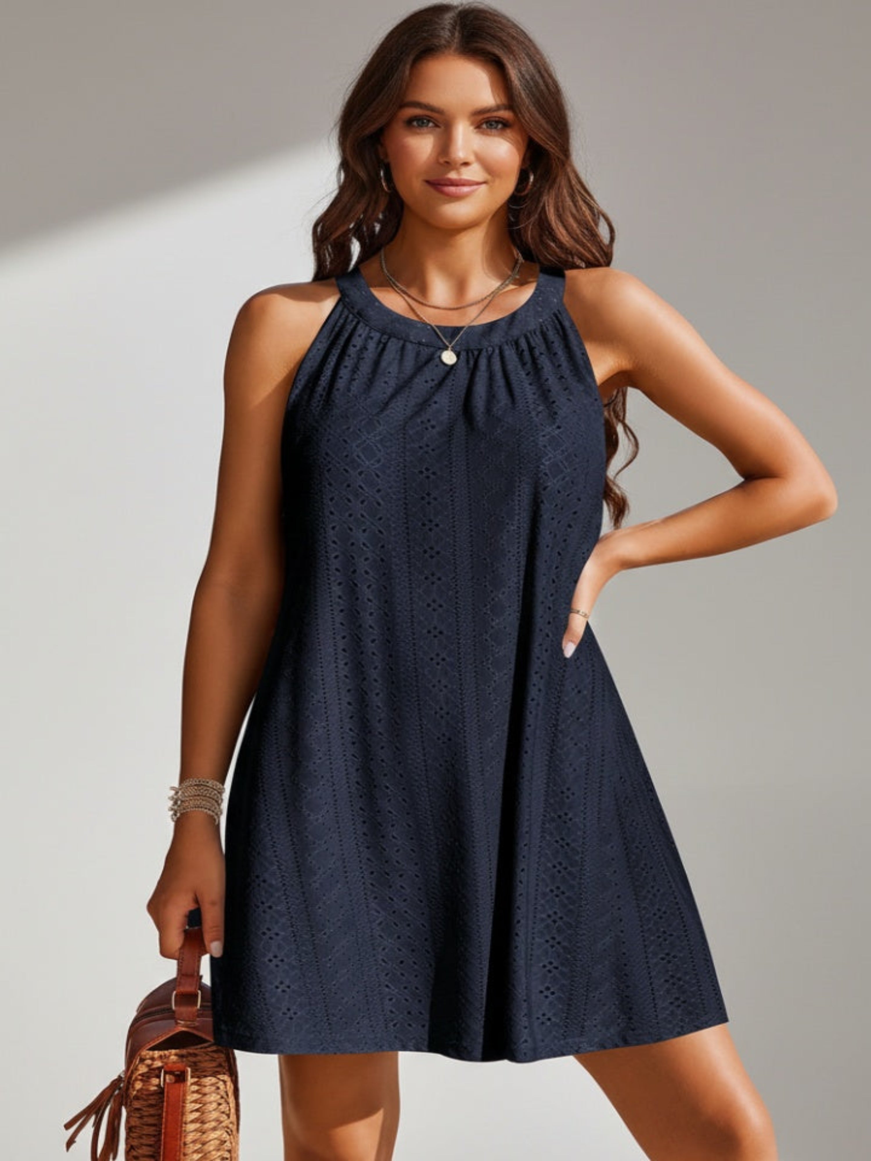 Raquel | Vestido Corto Halter Mujer Bordado Inglés