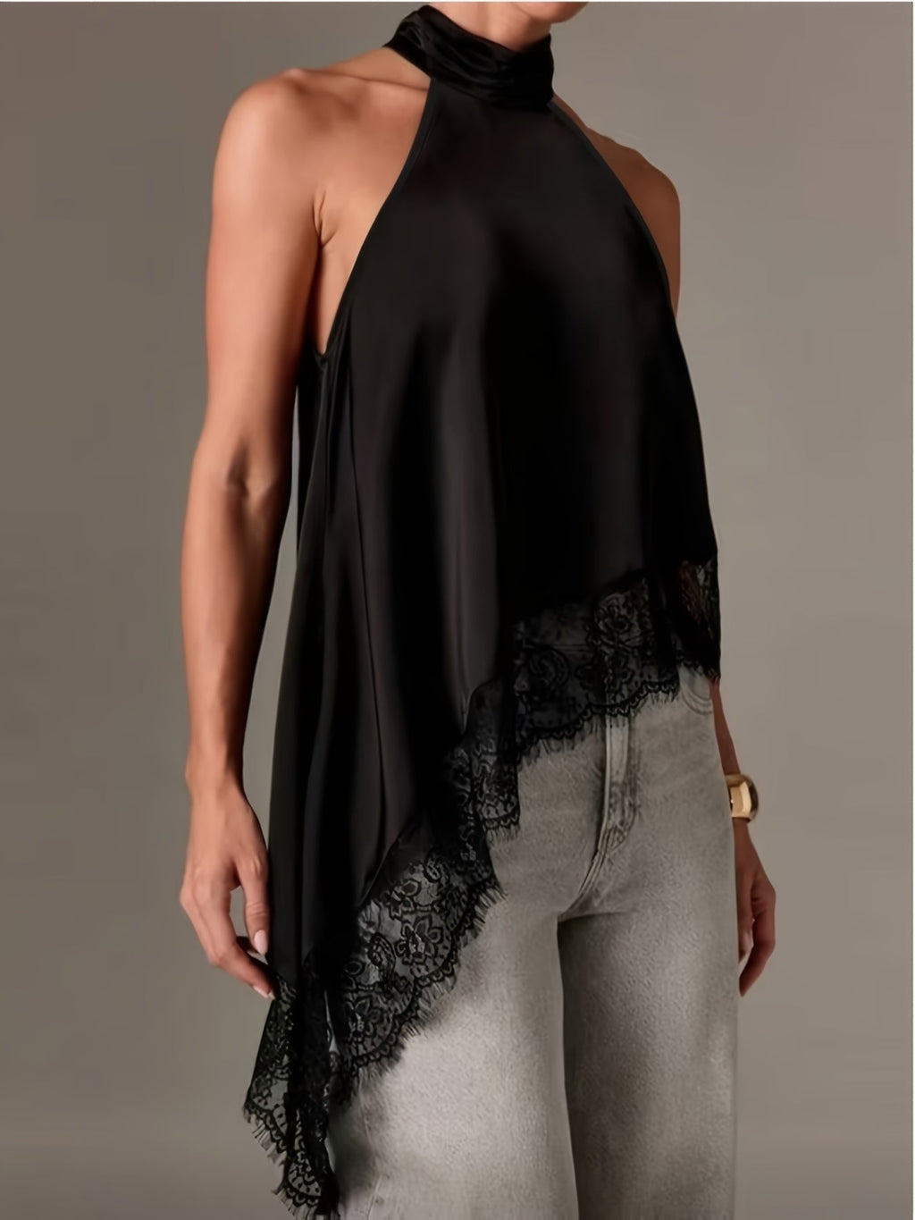 Eva | Top Halter Asimétrico con Encaje Mujer Cuello Alto