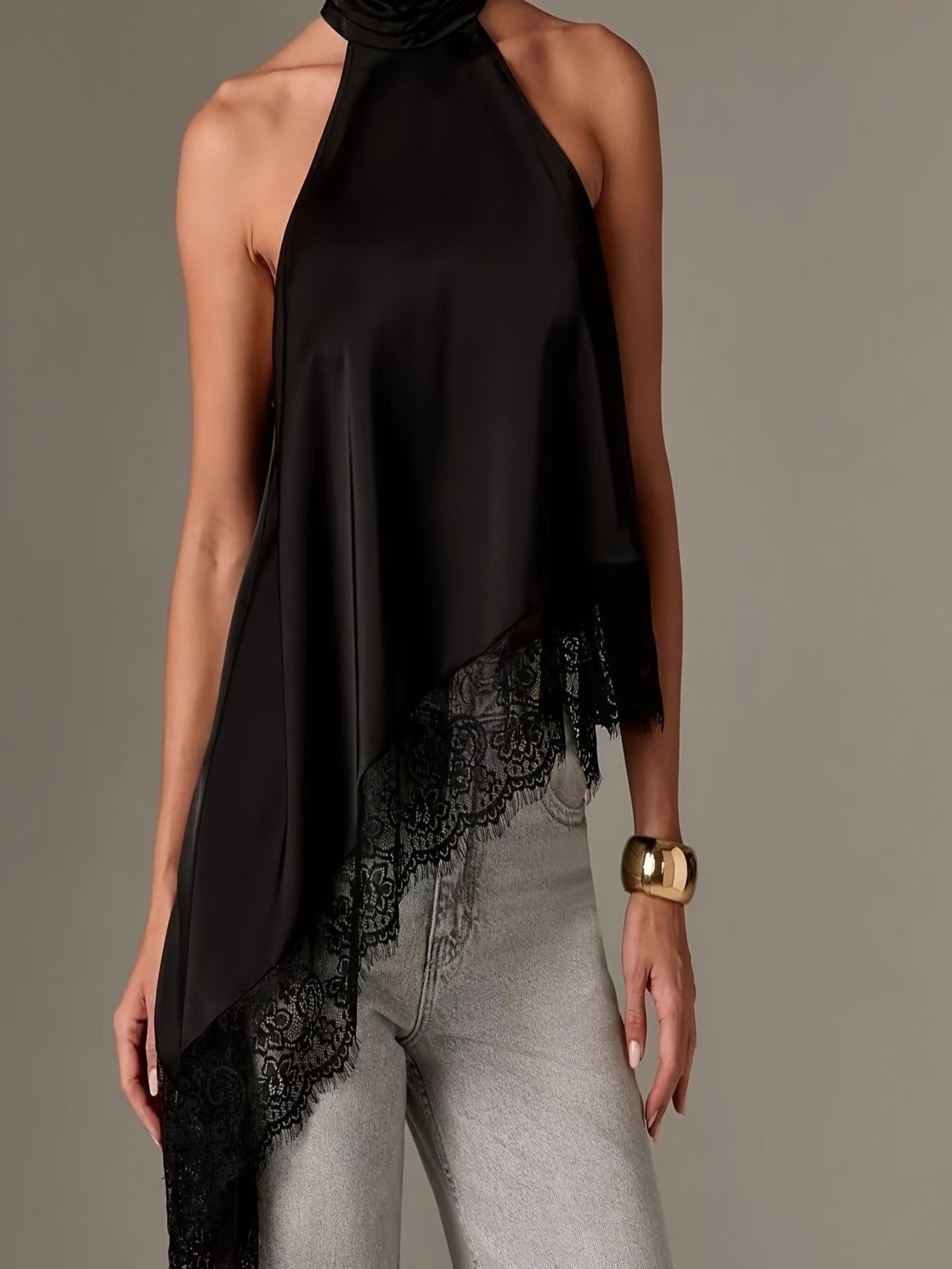 Eva | Top Halter Asimétrico con Encaje Mujer Cuello Alto